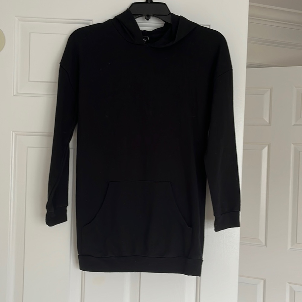 Boy’s light sweatshirt size 10-12